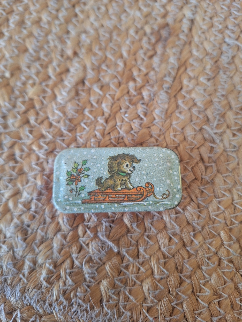 Vintage Potpourri Press Tin.